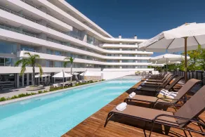 Dazzler by Wyndham Colonia - Pool