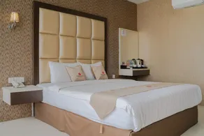 Osaka Hotel Batam - Room
