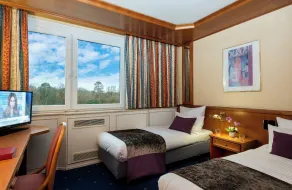 Leonardo Hotel Frankfurt City South - Room