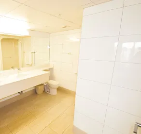 Canad Inns Destination Centre Club Regent Casino Hotel - Salle de bain