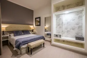 Welldone Cathedral Suites - Værelse