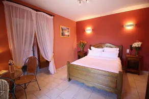 Logis Hôtel-restaurant La Mère Biquette - Værelse