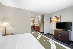 Quality Inn & Suites Lincoln North - Chambre