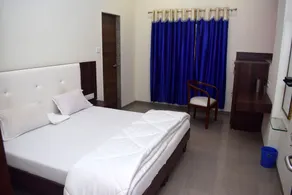 Hotel Sai Grand - Zimmer