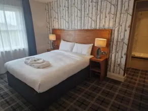The Queen Hotel Wetherspoon - Room