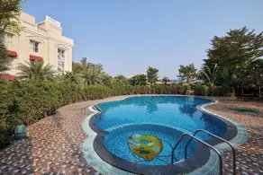 Royal Kingdom Sarovar Portico Pilibhit - Basseng