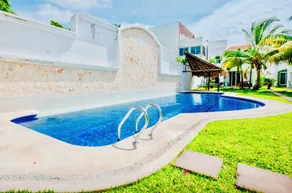 Playacar - Camera Executive Comfort Con Piscina Aria Condizionata e Parcheggio - Piscina