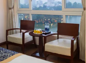 Lakeside Palace Hotel - Vue de la chambre