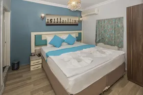Royal Family Hotel - Room