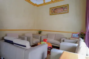 RedDoorz near Desa Wisata Tambi Dieng - Coin salon dans le hall