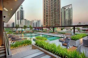 DoubleTree by Hilton Sukhumvit Bangkok - Piscine
