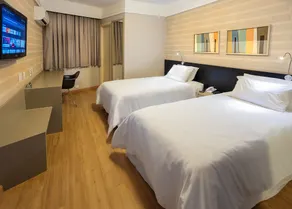 Momax Hotel - Room