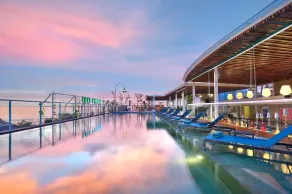 Comfort Room Batu Bolong Beach old Mans Canggu - Pool