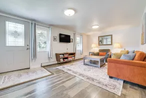 Creekside Retreat in Speedsville w/ Deck & Yard - Interiør