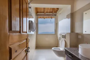 Shree Parijat Resort - Luxury Resort in Mukteshwar - Bathroom