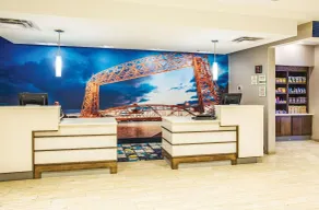 La Quinta by Wyndham Duluth - Hall
