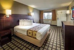 Travelers Inn - Phoenix - Room