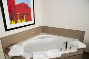 Holiday Inn Hotel & Suites Red Deer by IHG - Chambre