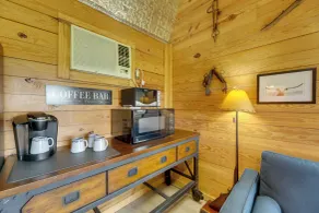 Family-friendly Ranch Compound, 5 Mi to Splashway! - Interiør
