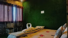 Hotel Nirbana Heights - Chambre