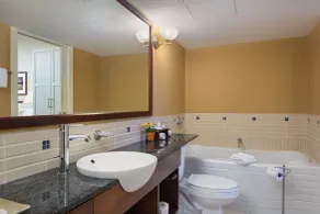 Summerland Waterfront Resort & Spa - Baño