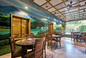 Treebo Amber International Mumbai Airport T2 - Restaurant