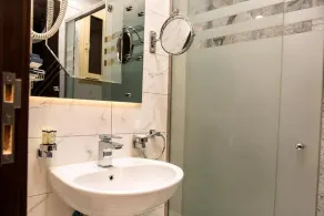 Maskan Noon Hotel - Bad