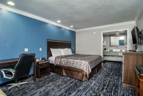 GatorTown Inn - Room