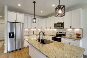 Updated Family Home w/ Patio in Brighton - Innenbereich