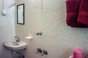 Sea Princess Beach Resort - Bathroom