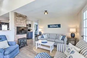 Westbrook Home w/ Ocean Views - Walk to Beach - Innvendig