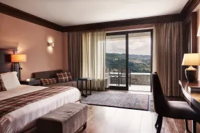Grand Forest Metsovo - Leading Hotels of the World - Ausblick vom Zimmer