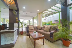 Chakraa Hotels Saravanampatti - Magasin de designer