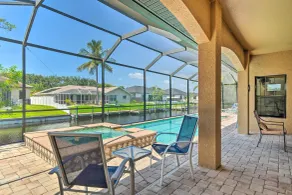 Private Pool & Grill: Canalfront Cape Coral Home - Innenbereich