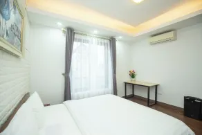 Sumitomo 2 No 48 lane 12 Dao Tan street - Chambre