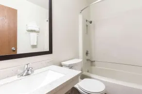 Super 8 by Wyndham Missoula/Brooks Street - Salle de bain