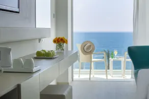 King Evelthon Beach Hotel & Resort - Vue de la chambre
