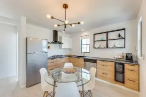 Walkable Downtown Chandler Oasis w/ Private Patio - Innenbereich
