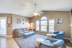 Gulf Shores Condo with Pool 5 Miles to Beaches - Interior
