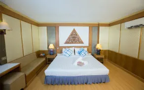 Phrae Nakara Hotel - Chambre