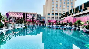 The Mars Resorts - Pool