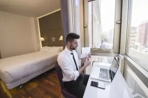 Erase un Hotel - Vue de la chambre