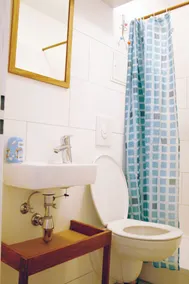 Minitel - Bathroom
