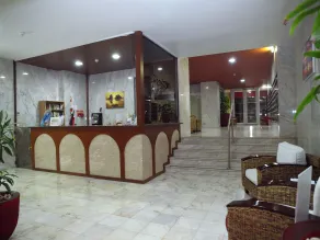 Apartamentos Jardins da Rocha - Reception