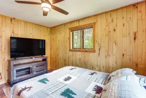 Updated Conover Cabin w/ Nearby Boating Access! - Innenbereich