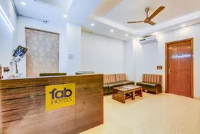 FabHotel Floyd - Receção
