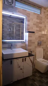 District Gravity - Bathroom