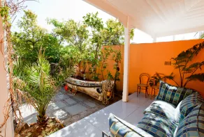 Sweet Orange Guest House - Interior entrance