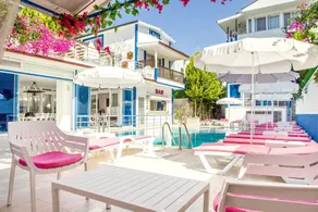 MERVE BUTİK OTEL - Piscina