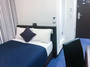 HOTEL LiVEMAX Yokkaichi Ekimae - Chambre